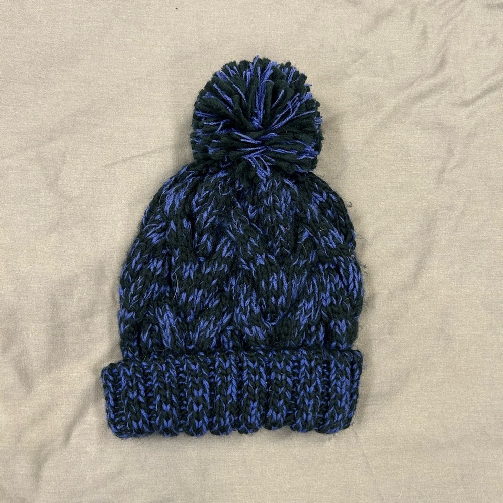 Chunky Cable Knit Blue and Black Pom-Pom Hat